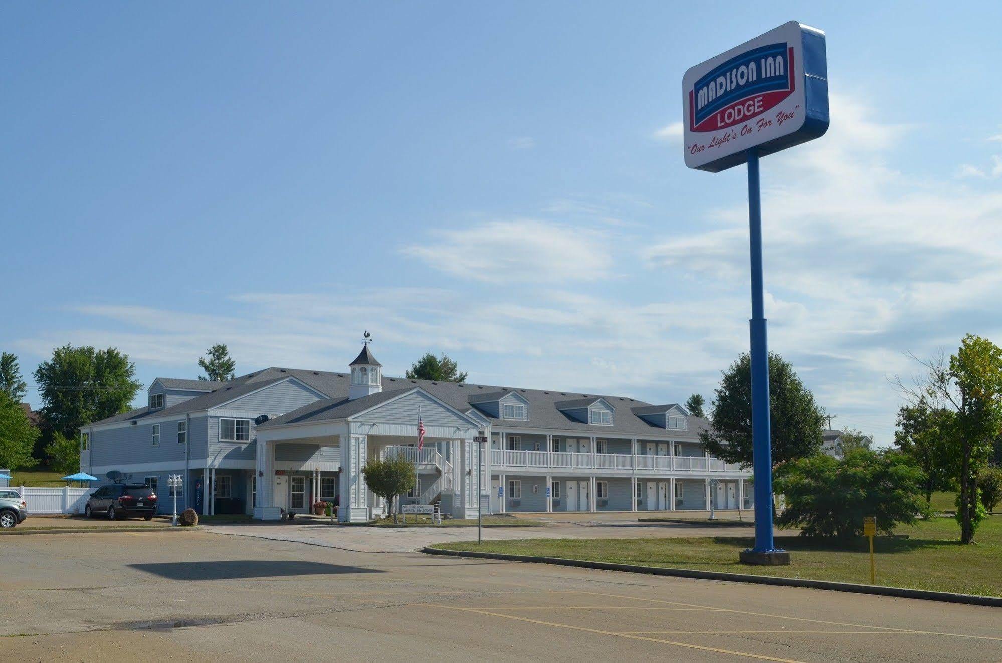 Madison Inn Lodge Fredericktown Exterior photo
