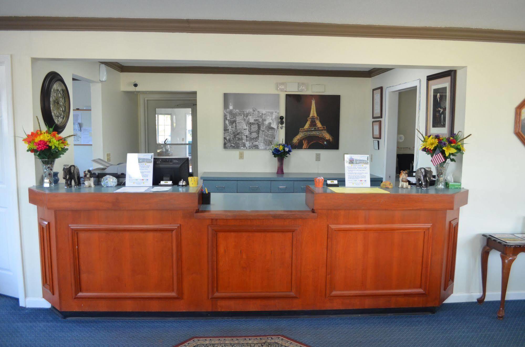 Madison Inn Lodge Fredericktown Exterior photo