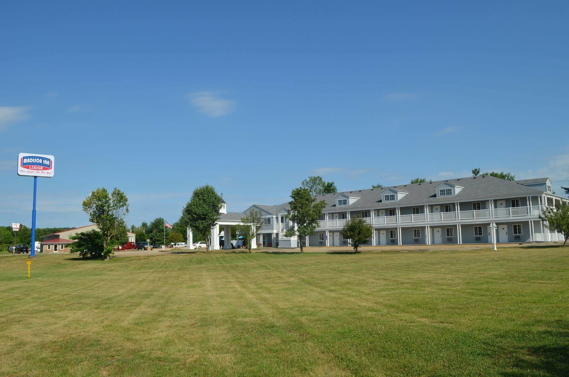 Madison Inn Lodge Fredericktown Exterior photo