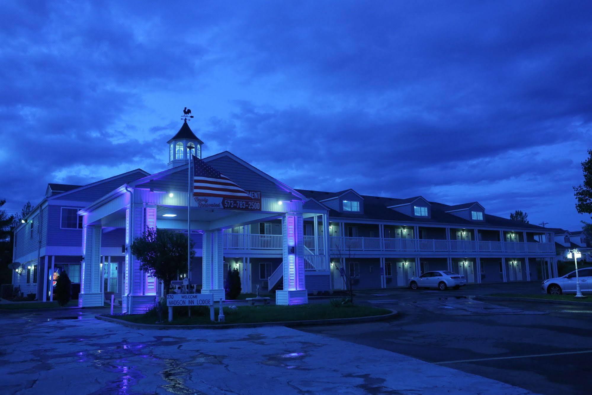 Madison Inn Lodge Fredericktown Exterior photo